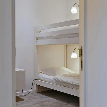 Apartment Heavenly With Cosy Patio At 10 Min From The Beach